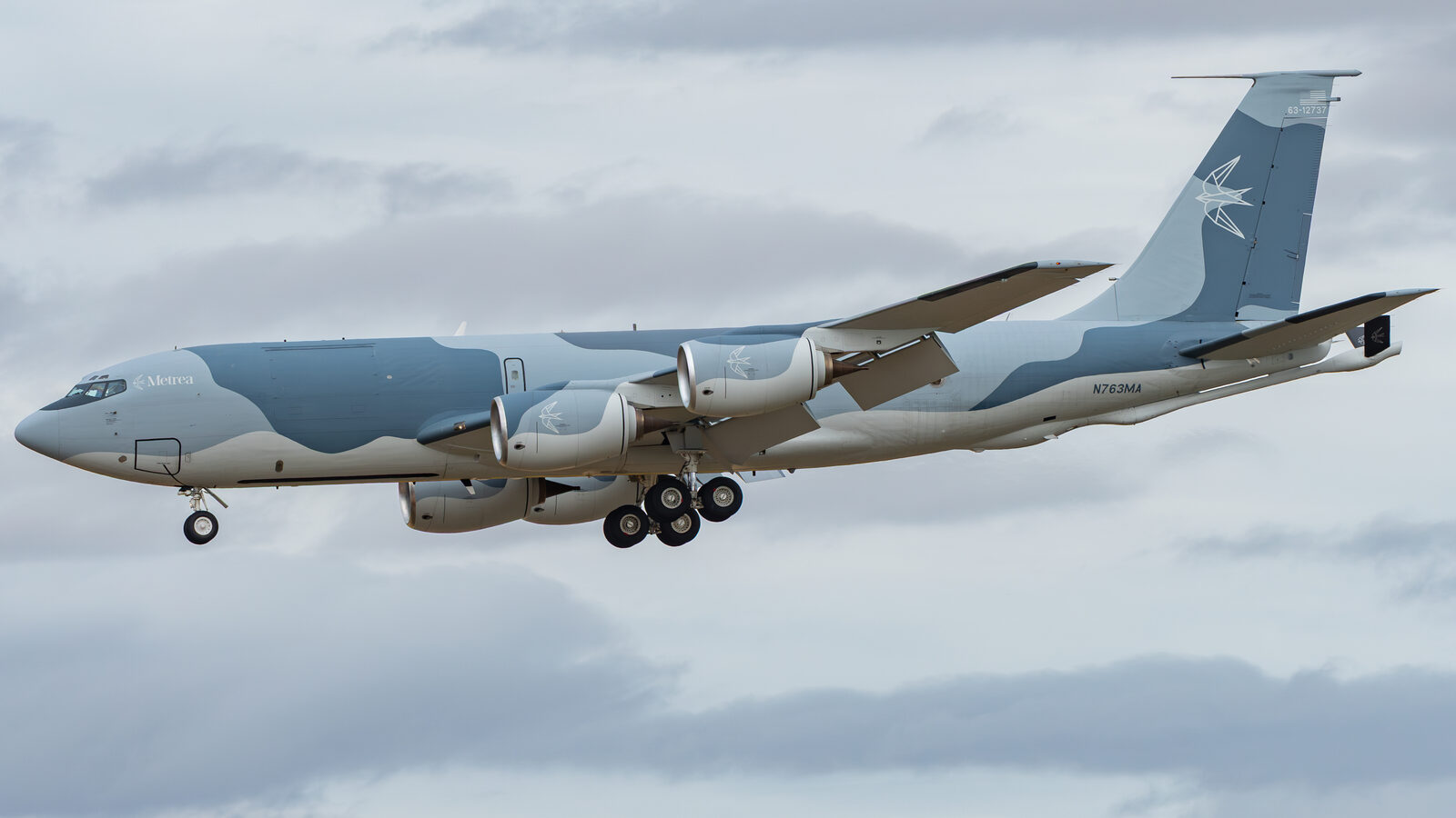 Boeing C-135FR Metrea N763MA à l'atterrissage à Châlons Vatry